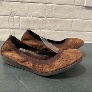 Cole Haan sz 7.5 Gilmore chestnut suede ballet flats